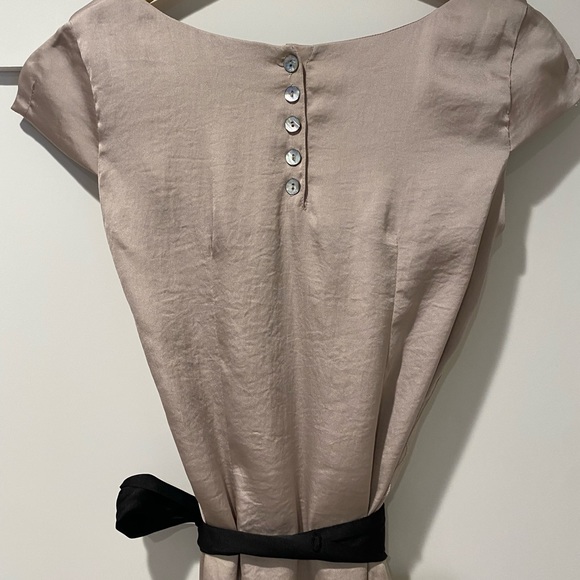 NEW H&M Taupe Satin dress with belt Size 2 - Picture 2 of 6